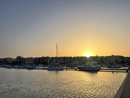 Kleiner Hafen in der Provinz Almeria