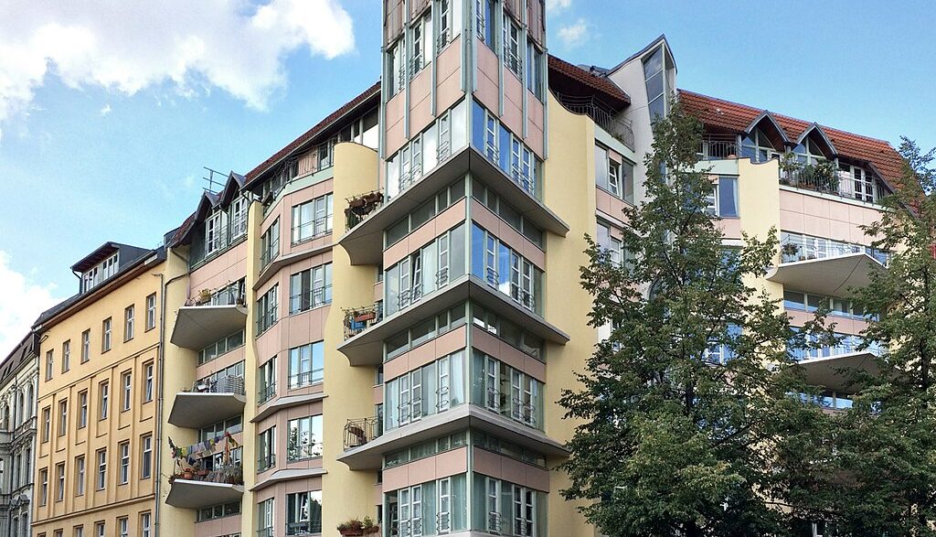 Wohnbebauung-am-Fraenkelufer-Eckhaus-zur-Admiralstr-Berlin-Kreuzberg-IBA-87-Baller-September-2016