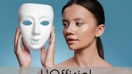 L'Officiel Testbericht: Die besten LED Masken für das Gesicht im Vergleich – hier der Testsieger in der Anwendung gegen Falten.