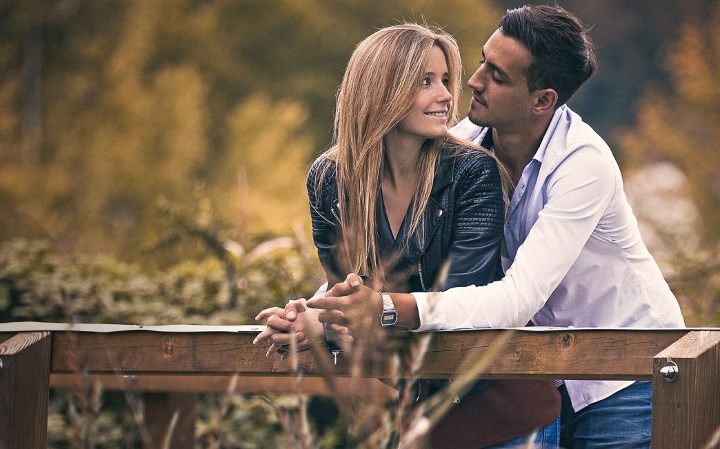 Die Liebe im Alltag - Liebespaar zusammenhalt