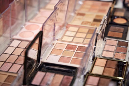 Make UP Testsieger und Test 2025