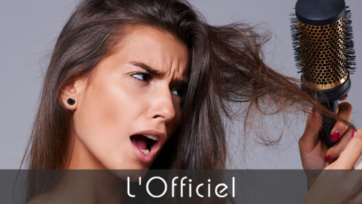 L'Officiel Beauty Test: Frau stylt perfektes 90s Blowout Volumen mit einer Warmluftbürste als günstige Dyson Alternative.